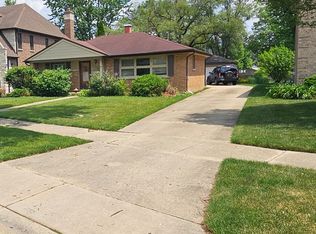 469 N Ridgeland Ave, Elmhurst, IL 60126