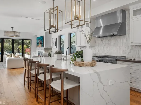 1004 Huntington St, Huntington Beach, CA 92648