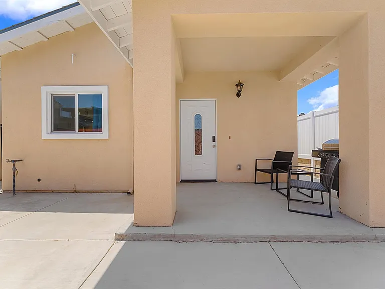 8605 Amy Ave — Photo 10