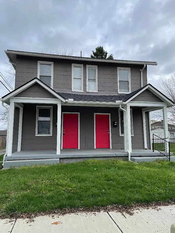 2 bed, 1200 sqft, $985 — Photo 1