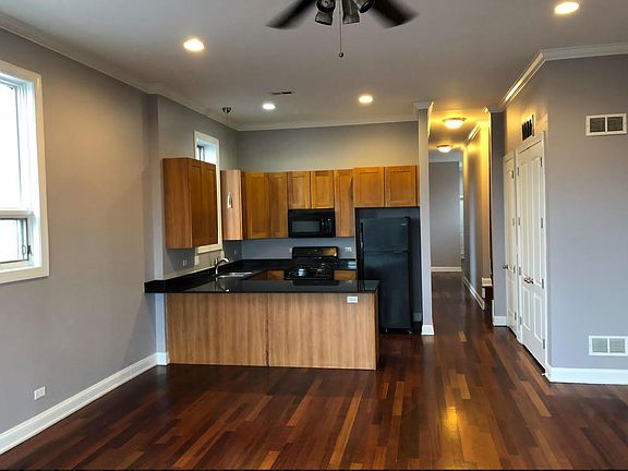 2nd image of 2819 W Congress Pkwy APT 2