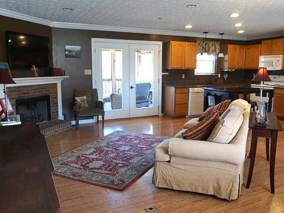 4th image of 2191 Forest Heights Cir