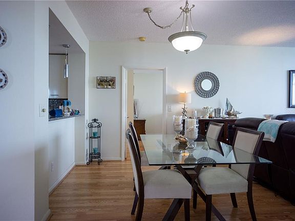 3rd image of 1540 Gulf Blvd APT 2103