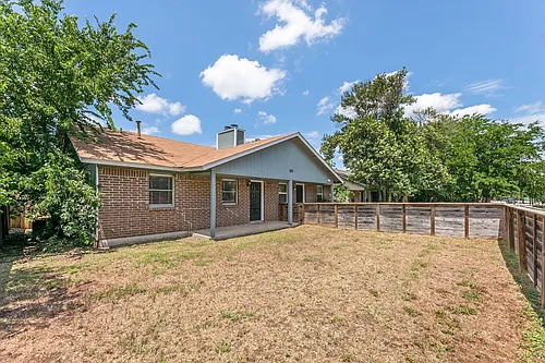 2011 E Stassney Ln Photo 1