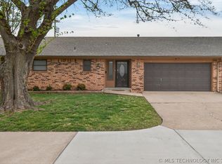 3321 Tuxedo Blvd APT B, Bartlesville, OK 74006