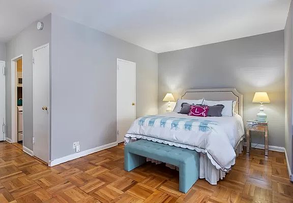 3rd image of 205 E 63rd St APT 7H