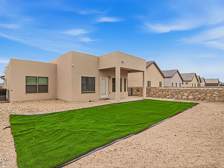 13841 Paseo Central Ave — Photo 32