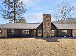240 Canoe Creek Rd, Rainbow City, AL 35906
