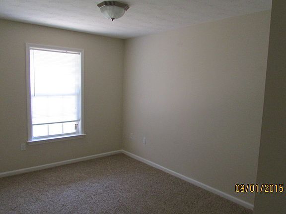 4th image of 102 Kenilworth Ct APT A