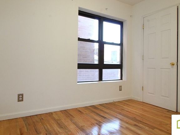 5th image of 120 Leonard St #4A