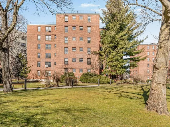 166 Pearsall Drive #4b, Mount Vernon, NY 10552