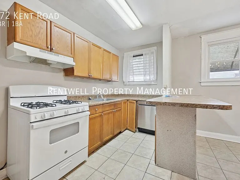 272 Kent Rd — Photo 11