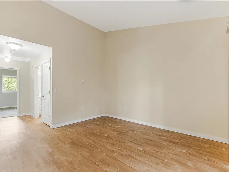 Cascade Woods Apartments — Photo 59
