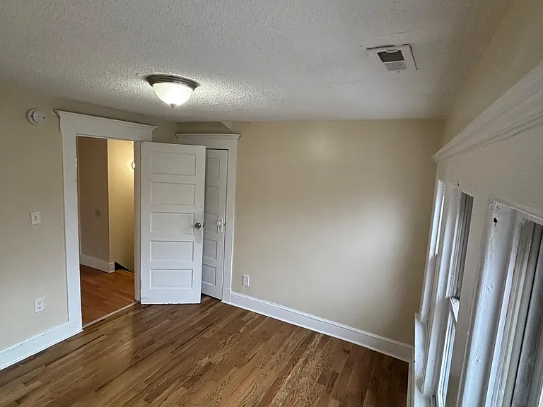 31 Blake St #2 — Photo 11