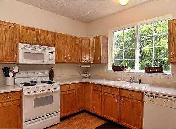 2nd image of 1952 Christensen Ave