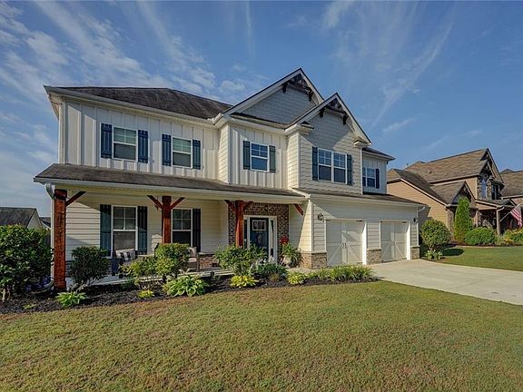 2nd image of 110 Ashbury Cir