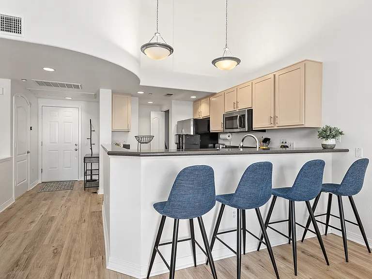 1501 India St #607 — Photo 7