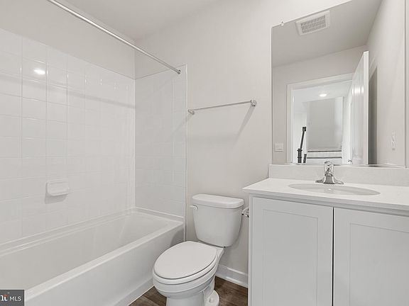 7th image of this home