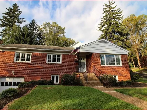 3046 N Harrison St, Arlington, VA 22207