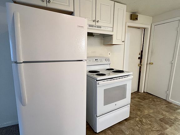 4th image of 30 Washington Ave #3