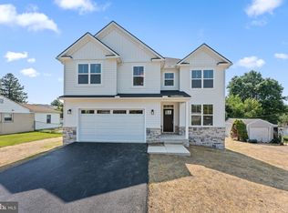 204 Hilltop Rd, Plymouth Meeting, PA 19462