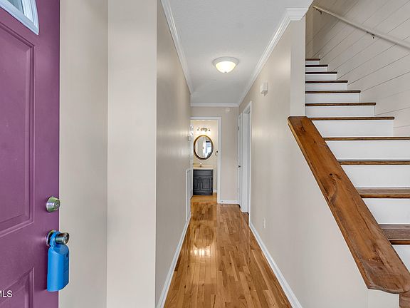 5th image of 600 Hallbrook Dr #30