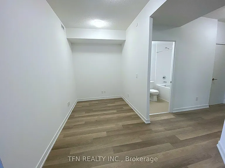 1603 Eglinton Ave W #408 — Photo 9