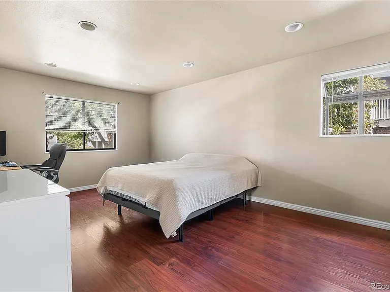 921 S Walden St #105 — Photo 11