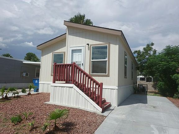 2nd image of 2038 Palm St #168