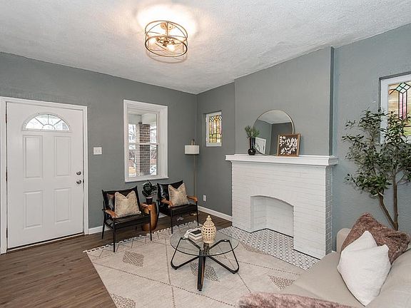 4th image of 4014 Tholozan Ave