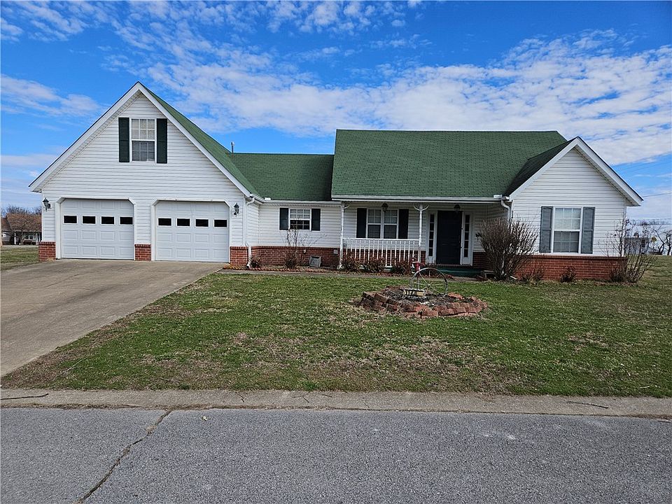 1st image of 11400 Kelly Ln