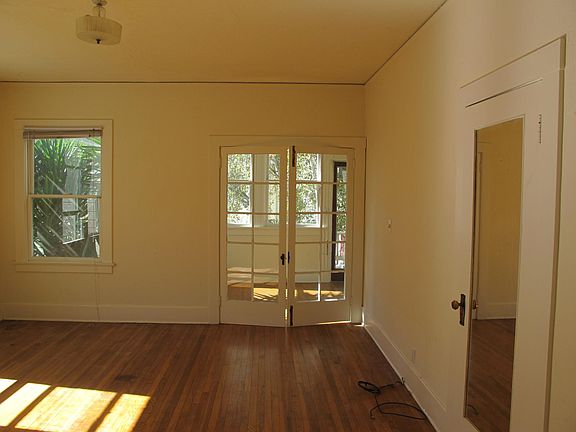 4th image of 1178 E Santa Clara St