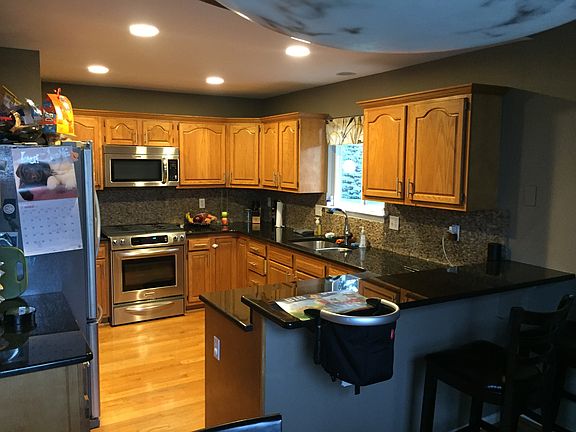 5th image of 1075 Leidich St