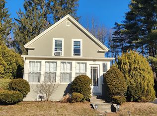 53 Charlotte St, Lancaster, MA 01523