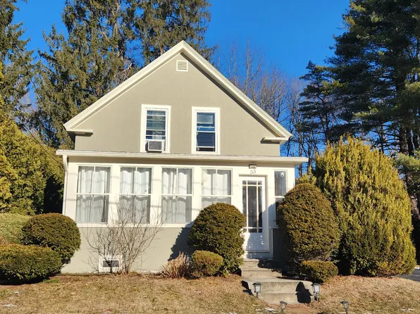 53 Charlotte St, Lancaster, MA 01523