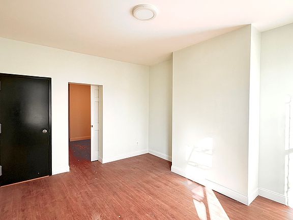 2nd image of 545 Meeker Ave APT 2R