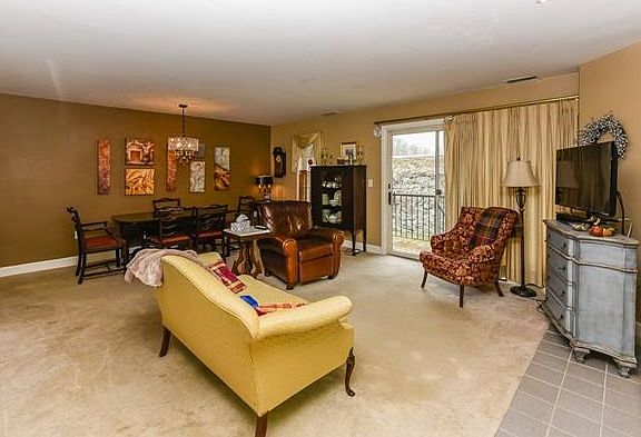 5th image of 34 N Stone Mill Dr #1213