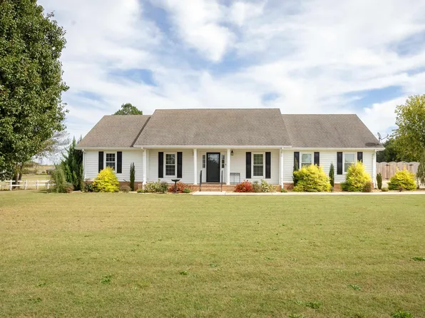133 County Road 413, Killen, AL 35645