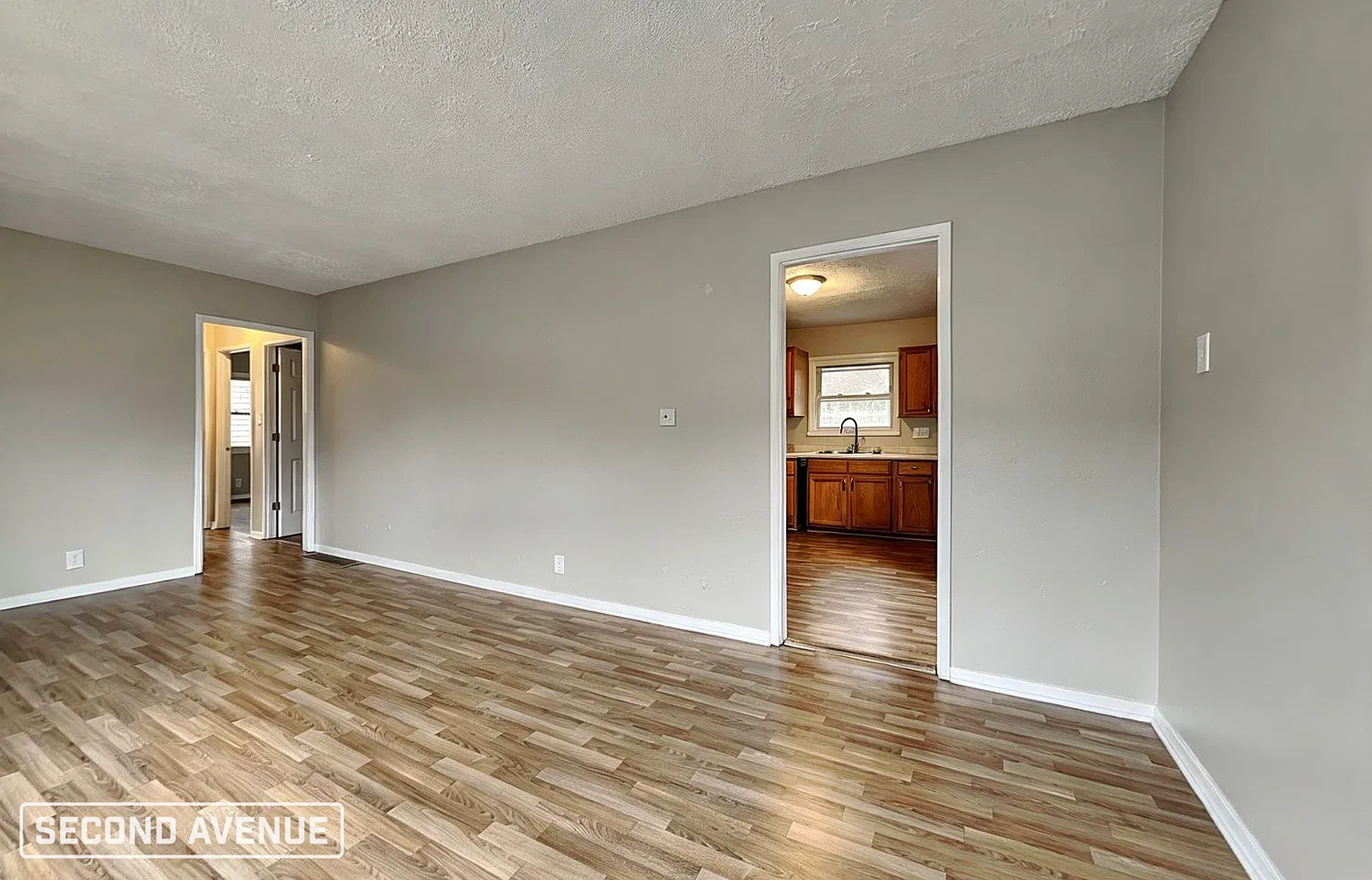 3 bed, 1.0 bath, 925 sqft, $1,495 — Photo 3