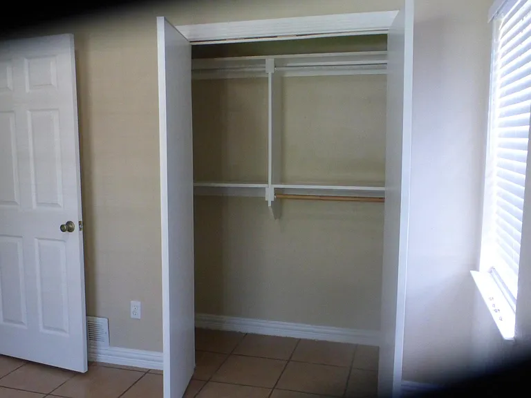 1302 Yukon Dr — Photo 7