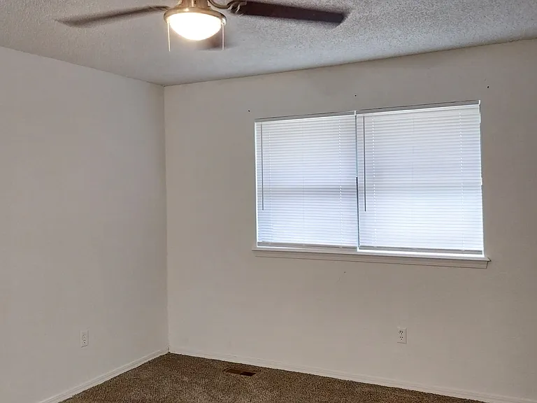 3720 Windswest Ct — Photo 8