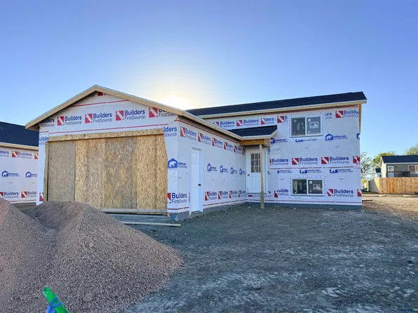 3961 McIntosh Ln, Rapid City, SD 57703