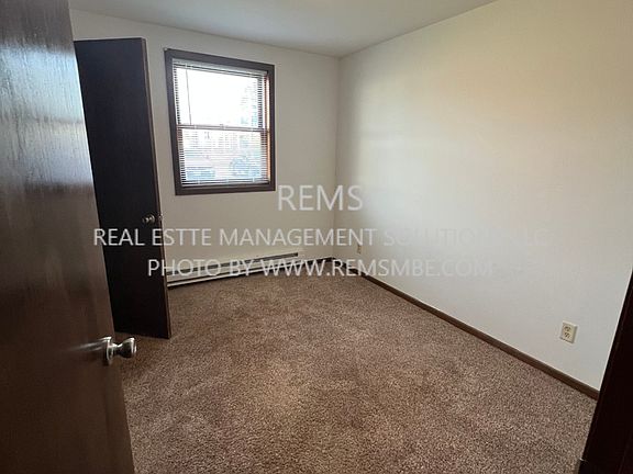 3rd image of 155 W Adams St