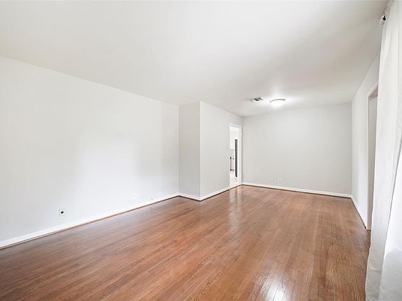 5th image of 5314 Nina Lee Ln