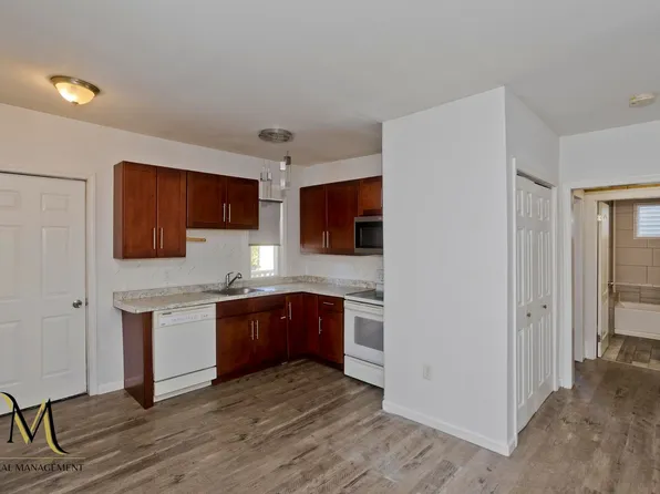 44-46 Ames Ave, Chicopee, MA 01013