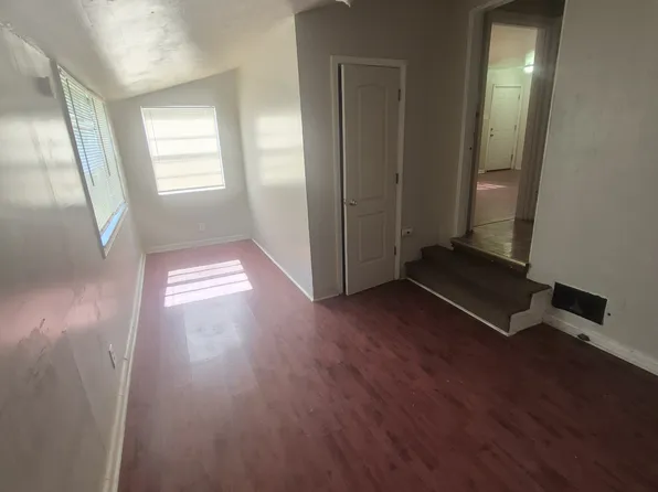 433 Plaza Ave, Saint Louis, MO 63135
