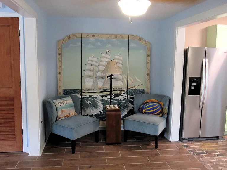 132 Saint John Ave — Photo 10
