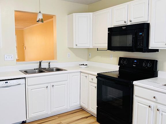 5th image of 308 Virens Dr