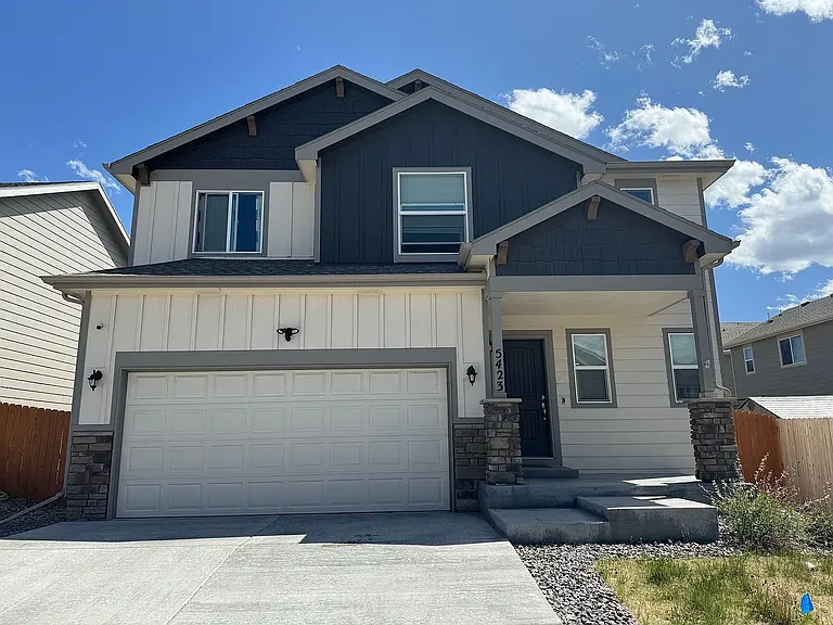 5423 Hammond Dr — Photo 1