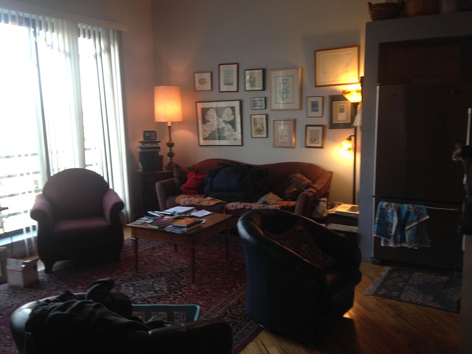 2nd image of 2011 W Belmont Ave APT 411